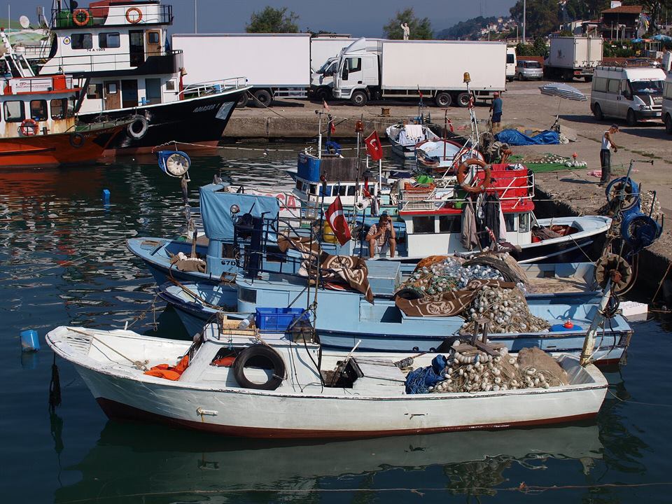 Akçakoca Limanı ve Feneri