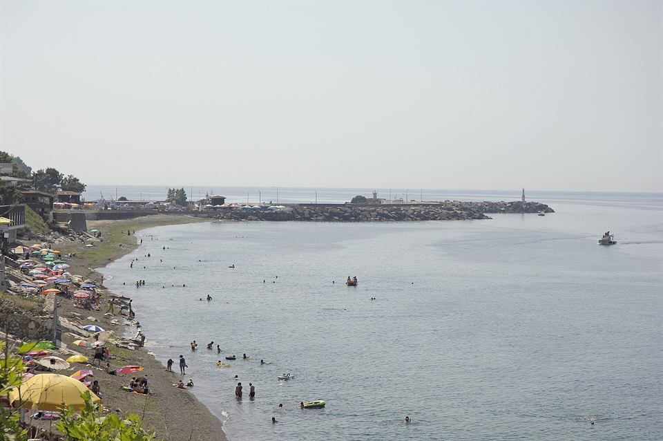 Akçakoca'da konaklama: otel, pansiyon, bungalov, kamp